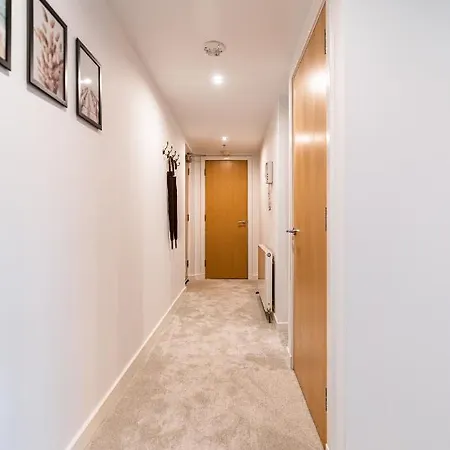 The Lusso - 2br - A 5* Escape Like No Other 글라스고