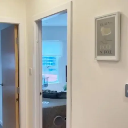 Apartment Pass The Keys 5 Moir 62 - 2 Bedroom Next To Merchant City Glasgow G1 *
