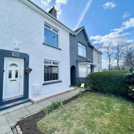 Apartment 2 Bed House In Outskirts Of *