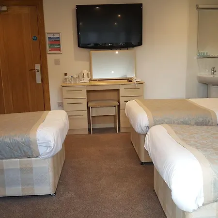 Hotel Mclays 2*