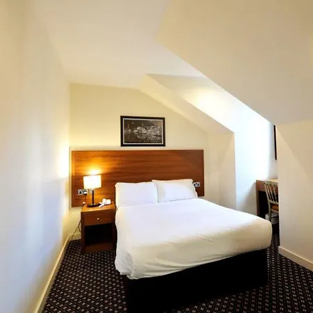 Alexander Thomson Hotell 3*