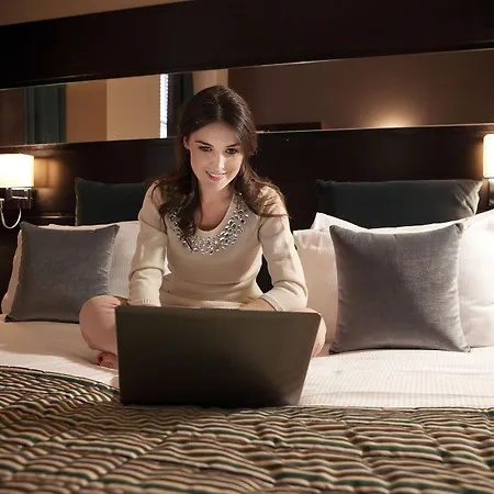 Апарт-отель Fraser 4*