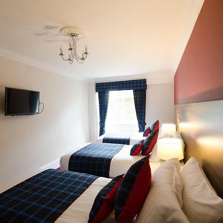 Royal West End 3*
