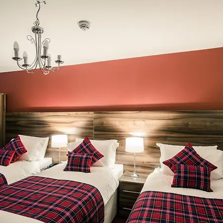 Hotel Royal West End 3*