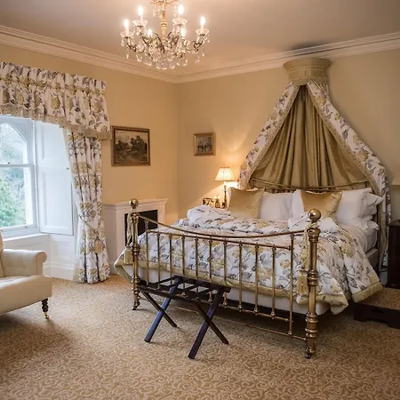 Crossbasket Castle & Restaurant Hotel High Blantyre