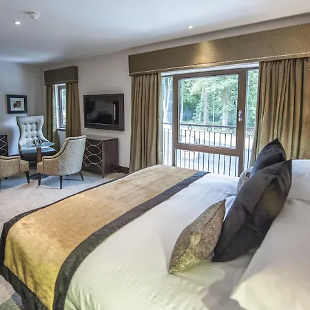 Parklands & Country Club