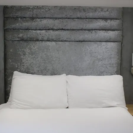 Brunswick Merchant 3*