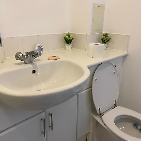 Apartment Prime Central Location 2bedapartmentsecure Parking *