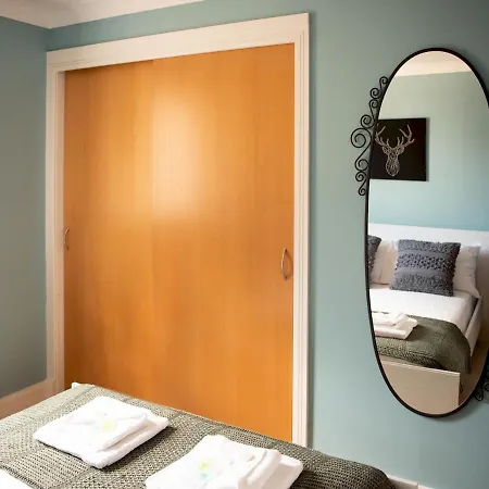 Pass The Keys Lovely 2-bed In Perfect City Location With Parking Apartment *