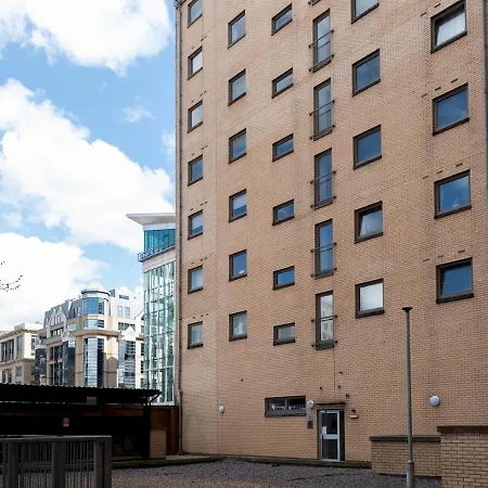 Apartment Pass The Keys Lovely 2-bed In Perfect City Location With Parking Glasgow