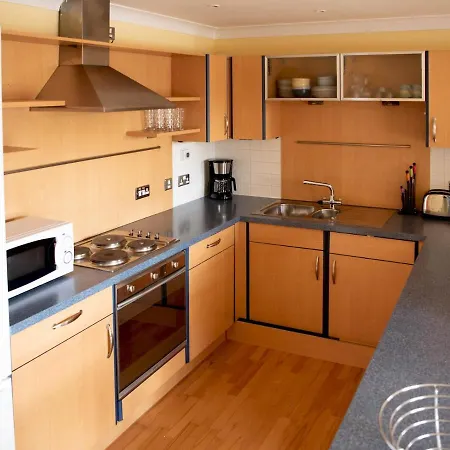 Pass The Keys Lovely 2-bed In Perfect City Location With Parking