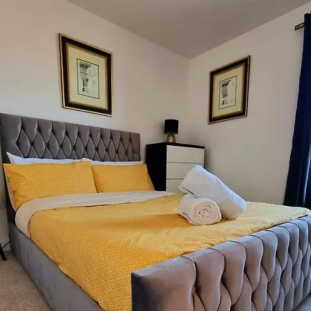 Two Bed Penthouse In The Heart Of