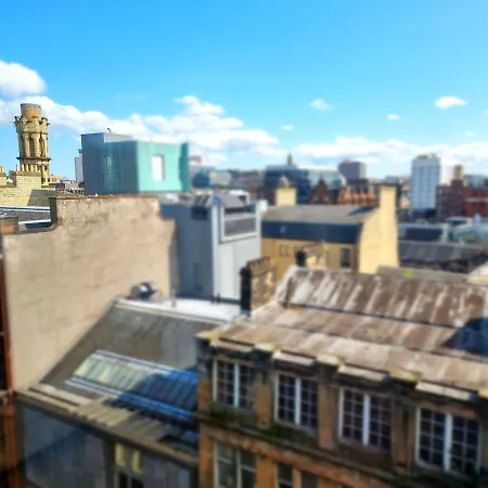 Two Bed Penthouse In The Heart Of Apartment *