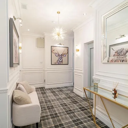 Large Blythswood