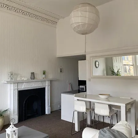 Captivating In Westend Uk Apartamento Glasgow