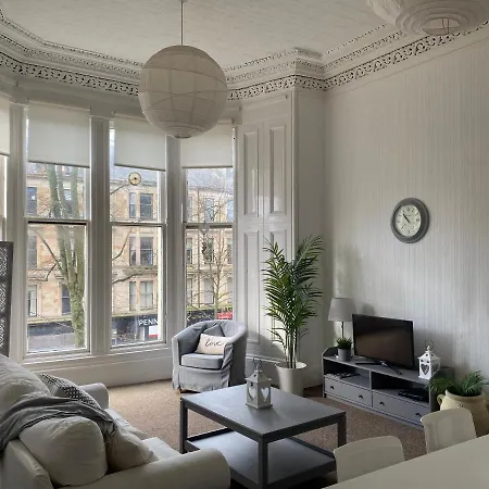 Captivating In Westend Uk * Glasgow