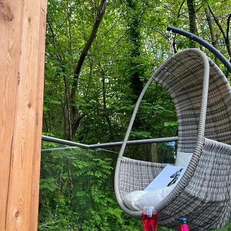 Designer House - Of / 'hillhead' West End G12 - Luxurious & Contemporary Detached House / Terrace / Garden / 'electric Car Charging' Garage Parking Glasgow