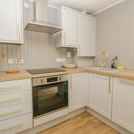 The Coach House - Holmwood Holiday home *