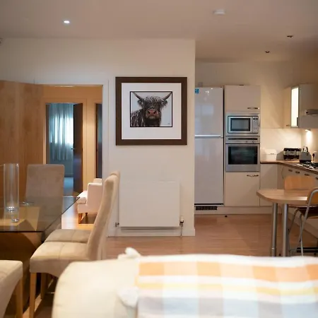 Appartamento Pass The Keys Spacious Family 2-bed Gf Sleeps 6 With Parking *