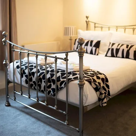 Pass The Keys Spacious Family 2-bed Gf Sleeps 6 With Parking Glasgow
