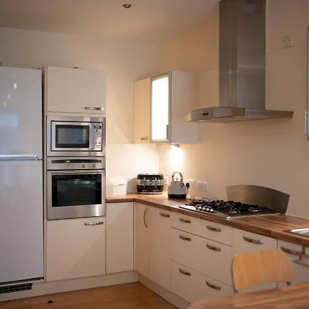 Pass The Keys Spacious Family 2-bed Gf Sleeps 6 With Parking Appartamento Glasgow