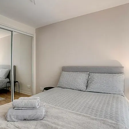 Spacious 2-bed Serviced With Free Secure Parking Central Sse Hydro Apartment *