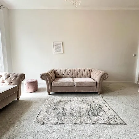 Appartamento 2-Bed Modern City Centre Apartment