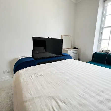2-Bed Modern City Centre Apartment Appartamento Glasgow