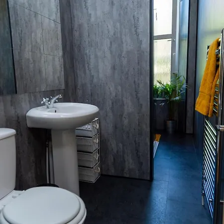 Mount Florida Pad Glasgow