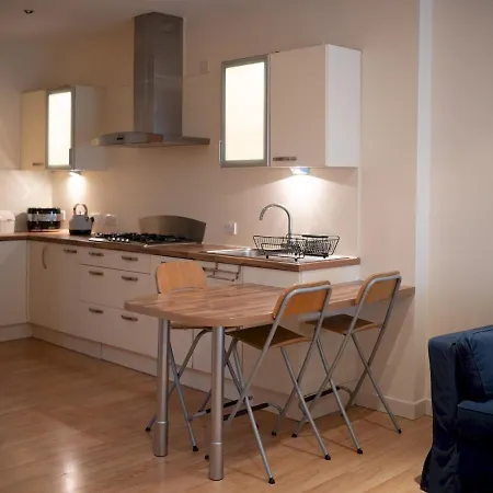 Pass The Keys Spacious Family 2-bed Gf Sleeps 6 With Parking Glasgow