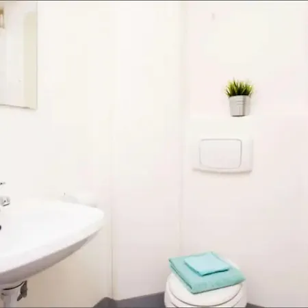 Comfy Ensuite Rooms For Students Only, Glasgow - Sk בית הארחה גלאזגו