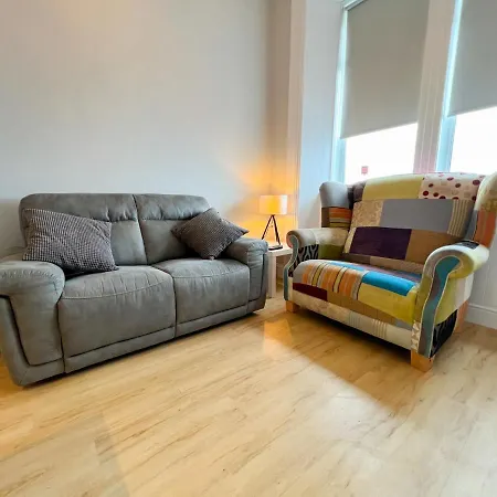 1 Bedroom Apartment Glasgow