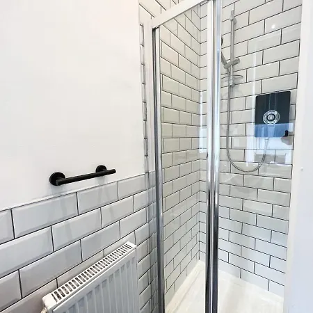 1 Bedroom Apartment Glasgow