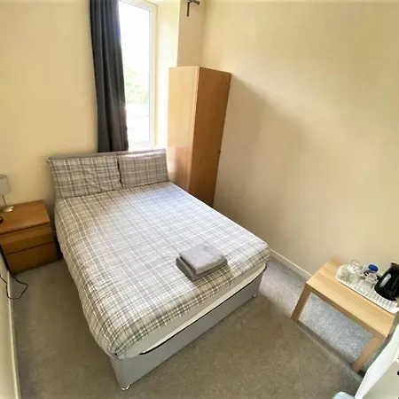 Ibrox Guest house