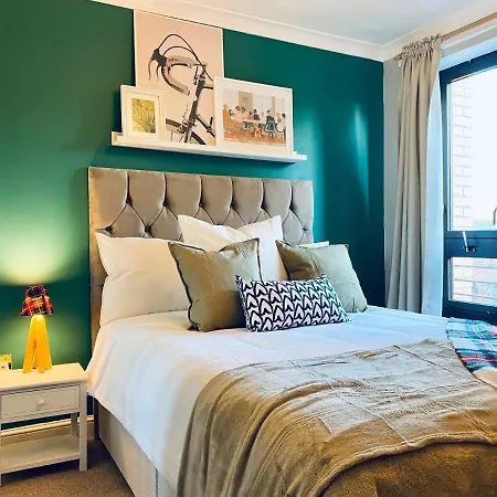 Merchant City Oasis Apartment *
