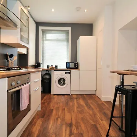 Signature - Railway Apartment