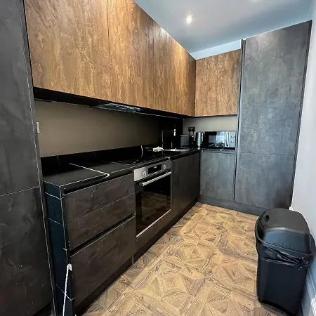 Modern 1br West End Flat Glasgow