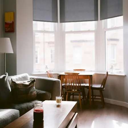 Apartment Pass The Keys Lovely Traditional 2 Bedroom Flat In West End *