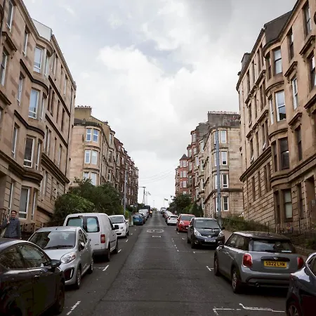 Pass The Keys Lovely Traditional 2 Bedroom Flat In West End * Glasgow