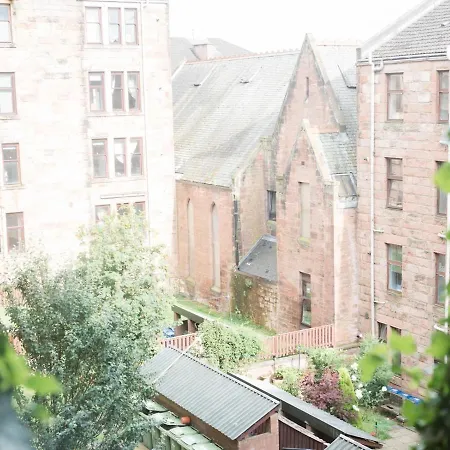 Pass The Keys Lovely Traditional 2 Bedroom Flat In West End * Glasgow