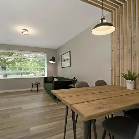 Luxury 1 Bedroom Serviced In Centre