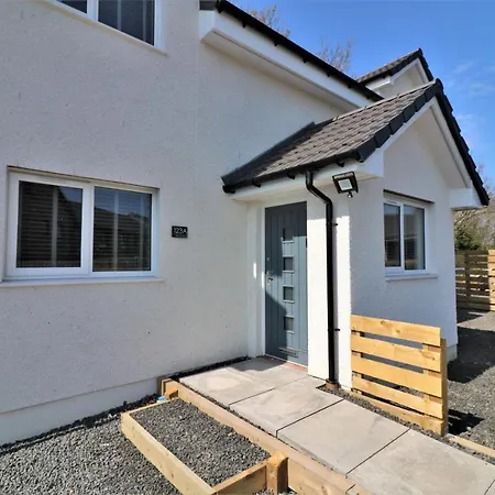 Apartment Signature - Railway House 5 Bed