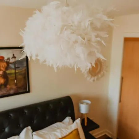 Lovely Bohemian In Heart Of Life Apartament