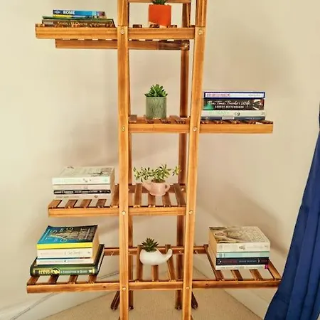 Homely Three Bed In Holiday home