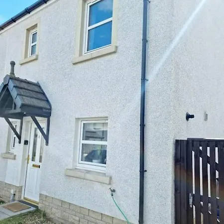 Homely Three Bed In *