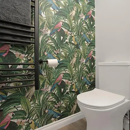 Appartement Luxury 1 Bedroom Serviced In Centre