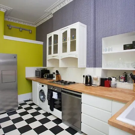 Apartment Pass The Keys Artistic And Stylish 2 Bedroom Flat In Centre *