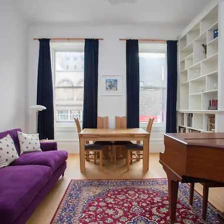 Pass The Keys Artistic And Stylish 2 Bedroom Flat In Centre Apartment Glasgow