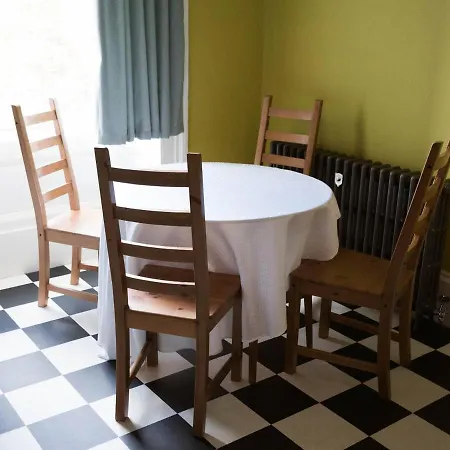 Pass The Keys Artistic And Stylish 2 Bedroom Flat In Centre Apartment Glasgow