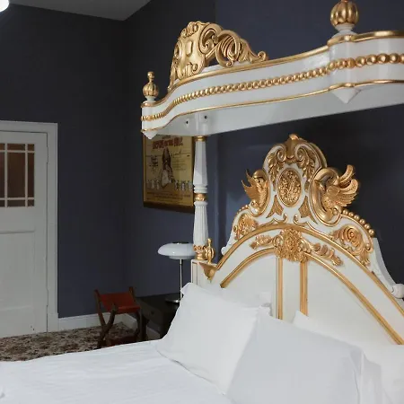 Pass The Keys Artistic And Stylish 2 Bedroom Flat In Centre * Glasgow